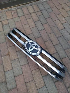 TOYOTA hilux gd6 grill