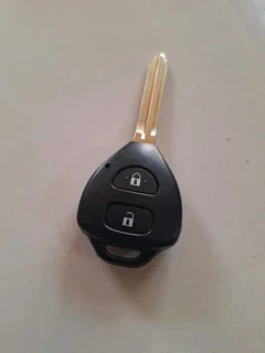 Toyota corolla 2 button key