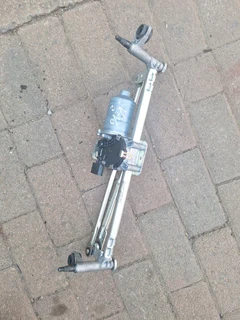 Polo vivo/6 wiper machine