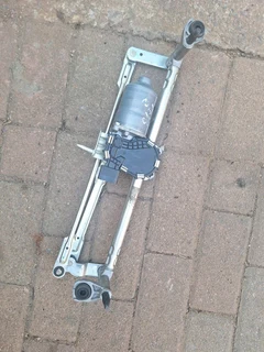 Polo vivo/6 wiper machine