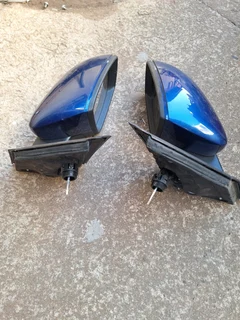 Polo vivo 2018 up side mirrors