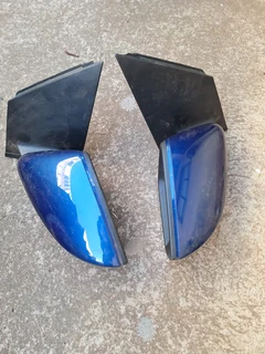 Polo vivo 2018 up side mirrors