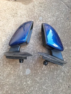 Polo vivo 2018 up side mirrors