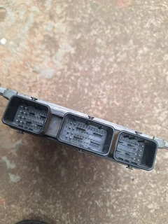 Nissan almera 2012 computer box