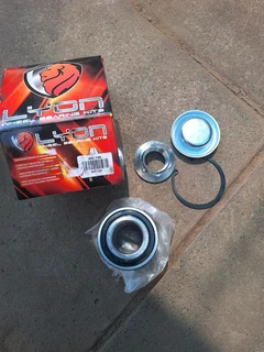 Nissan np200 rear wheel bearings