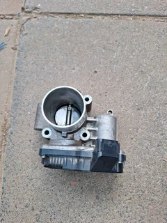 Hyundai g4hg throttle body