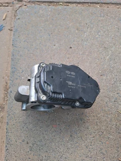 Hyundai g4hg throttle body