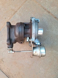 Nissan np200 DCI turbo