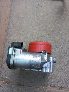 Mercedes benz w203 throttle body