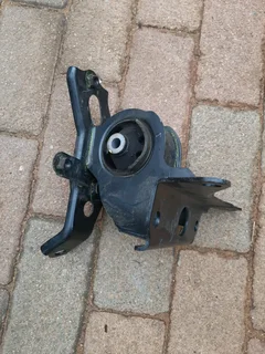 Toyota etios engine mountings