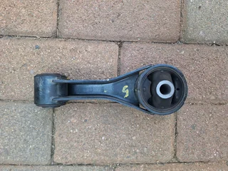 Toyota etios engine mountings