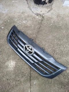 Hilux grill n headlamps