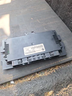 E90 Footwell relay Module (FRM)
