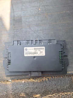 E90 Footwell relay Module (FRM)