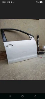 Polo vivo drivers door