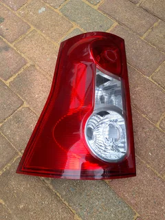 Nissan np200 left taillight
