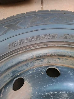 Nissan np200 sparewheel