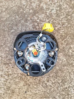 Polo vivo steering airbag