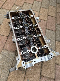 Hyundai i20 cylinder head