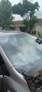 Windscreen Chip + Headlights Reshine Combo R550