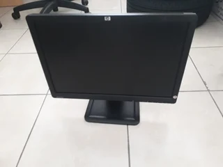 Lg 19 inch wide led monitor