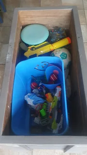 Storage box