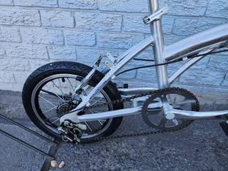 Imported Pre-Owned DGW 16&#34; Foldup Bicycle 6 Speed - R4500