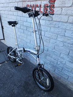 Imported Pre-Owned DGW 16&#34; Foldup Bicycle 6 Speed - R4500