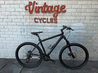 Imported Pre-Owned Giant 27.5 Black 21 Speed - R3750