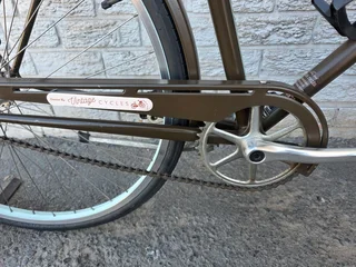 Imported Pre-Owned Giant De Luxe Single Speed Commuter- R4999