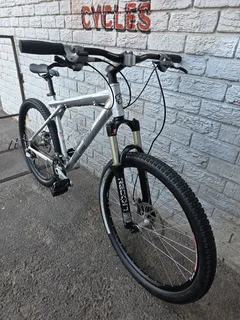 Pre-Owned Pro GT Avalanche MTB 27 Speed - R4500