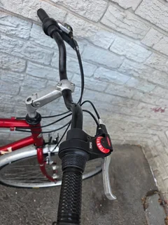 Imported Pre-Owned Vintage Saracen Exec LARGE 18 Speed Commuter - R2999