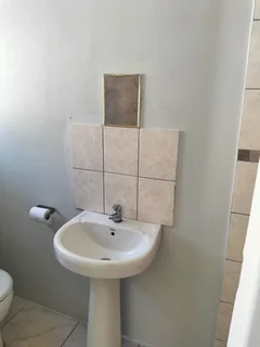 1 BEDROOM SEPERATE ENTRANCE, COLORADO PARK, MITCHELLS PLAIN