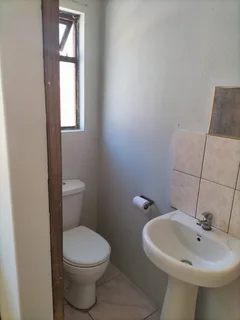 1 BEDROOM SEPERATE ENTRANCE, COLORADO PARK, MITCHELLS PLAIN