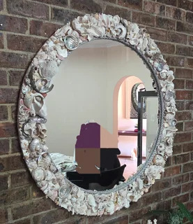 Mirror - Ad posted by Hendrik Beets