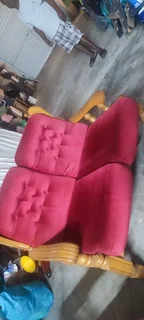 Selling solid oak lounge set