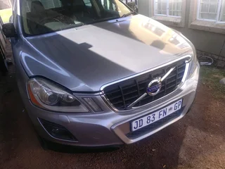 VOLVO XC60 2.4D