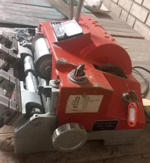 Key Cutting Machine (US 101 B)