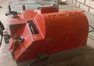 Key Cutting Machine (US 101 B)