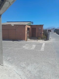 House for sale in old Crossroads