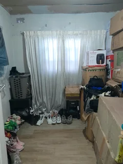 House for sale in Lower Crossroads