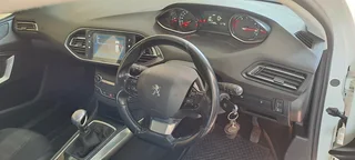 Beautiful Peugeot 308 2019 Model, Pleasure Car