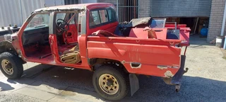 Mobile Panel beater / Spray painter