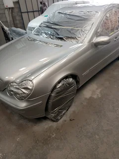 Mobile Spray Painter / Panel beater