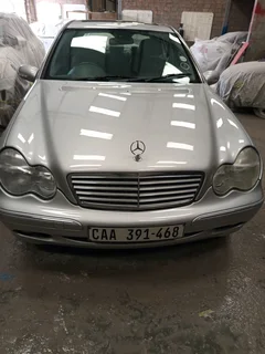 Mobile Spray Painter / Panel beater