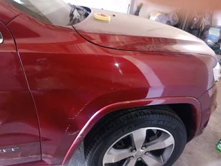 Mobile panel beater spray painter