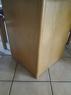 Dining Room Suite- Oak 6 Dining Room chairs