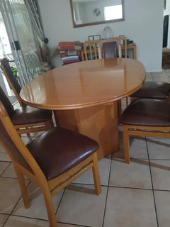 Dining Room Suite- Oak 6 Dining Room chairs