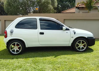 Corsa  Lite 1.4i 2007, call: 08*222*14*555 in Pretoria North