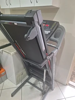 Treadmill Inspire 330